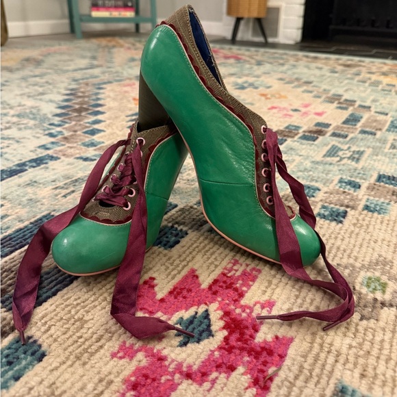 Poetic License Shoes - RARE COLOR Poetic Licence “Backlash” Size 8.5